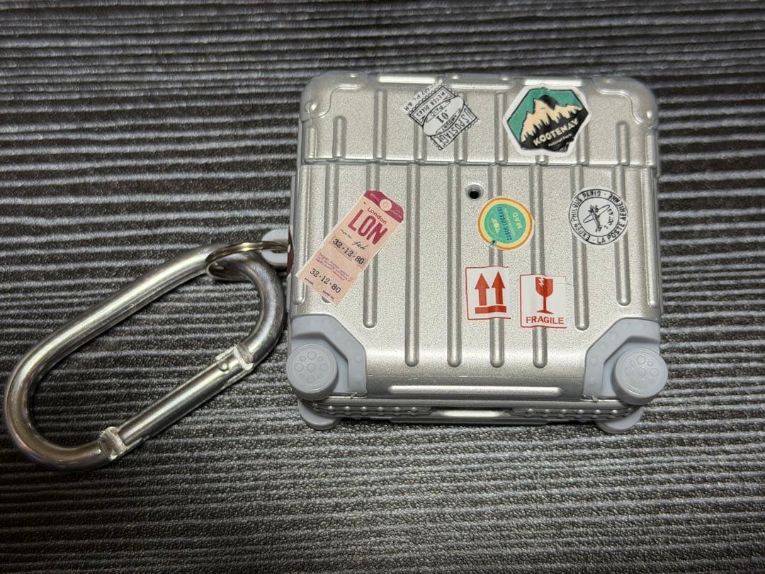 Apple AirPods 4 ノイズキャンセル搭載モデル