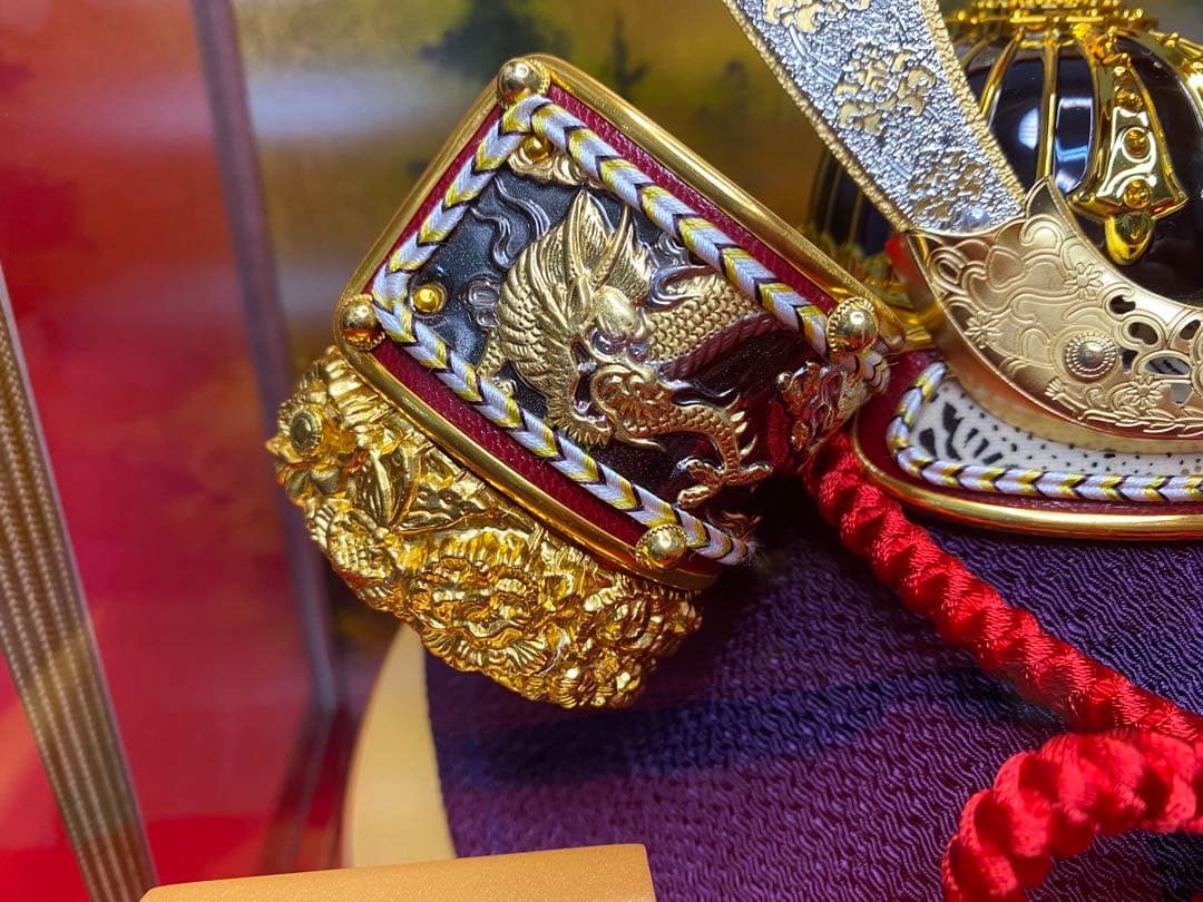 東京久月　五月人形　家紋付き兜飾りアクリルケース入・コンパクトサイズ