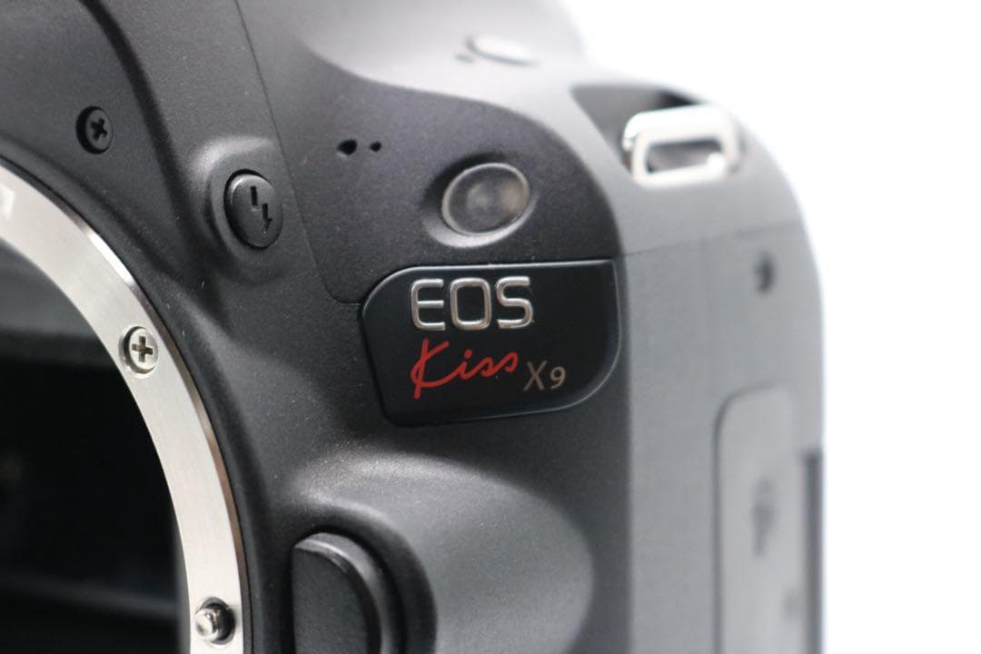 超美品 【Canon EOS Kiss X9 ダブルレンズセット】 安心保証あり