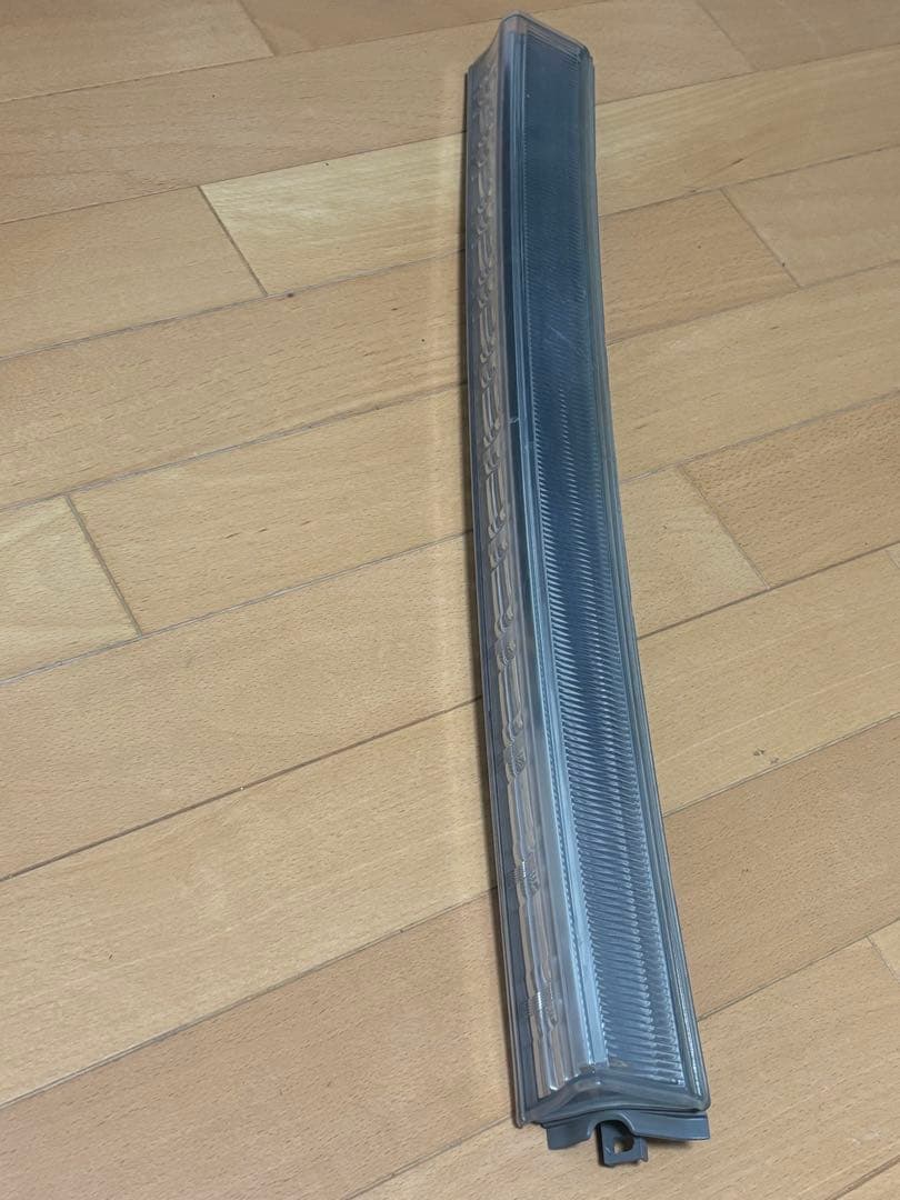 エスティマハイブリッドAHR20テールランプセット かなり薄いブルータイプ