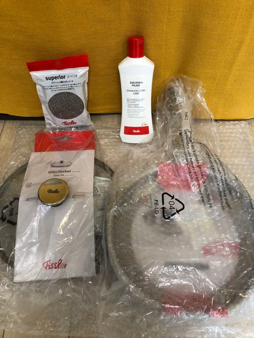 新品 フィスラー カターニャ ステンレスフライパン24cmガラス蓋付きIH対応