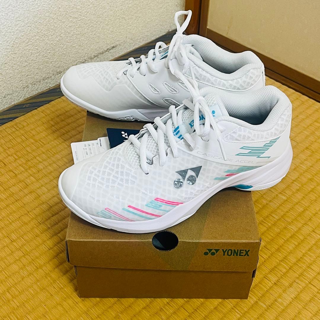 YONEX ヨネックス バドミントン シューズ カスケードアクセルミッド24.5