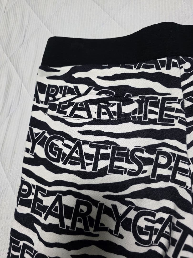 Syoです!新品同様パーリーゲイツゼブラ柄裏起毛セットアップ６