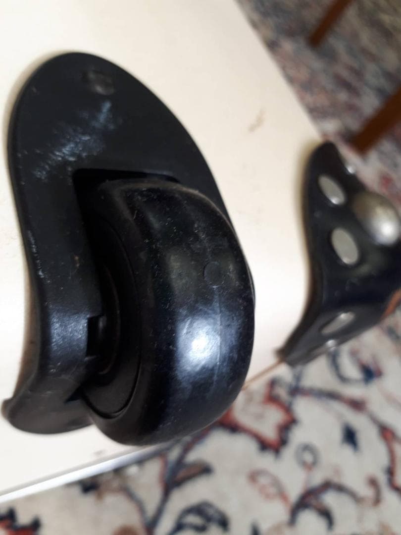 【黒ベルト】グローブトロッターキャリーケース GlobeTrotter（正規品）