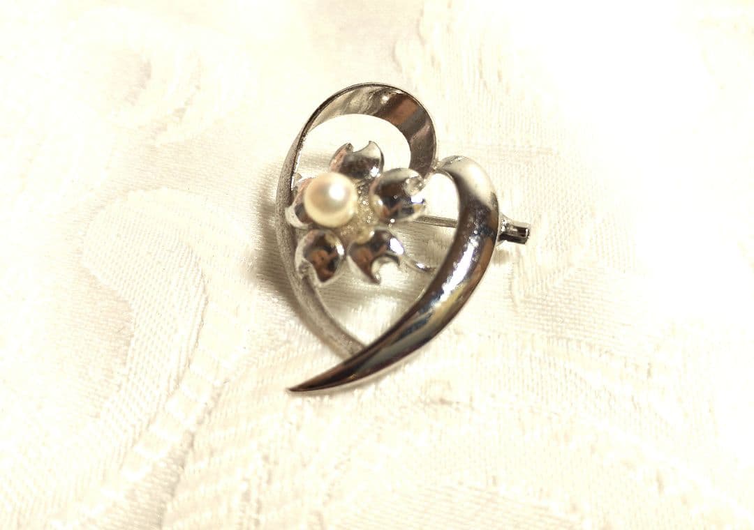 TASAKI 田崎真珠 タサキ シルバー ブローチ ローラアシュレイ　ハンカチ