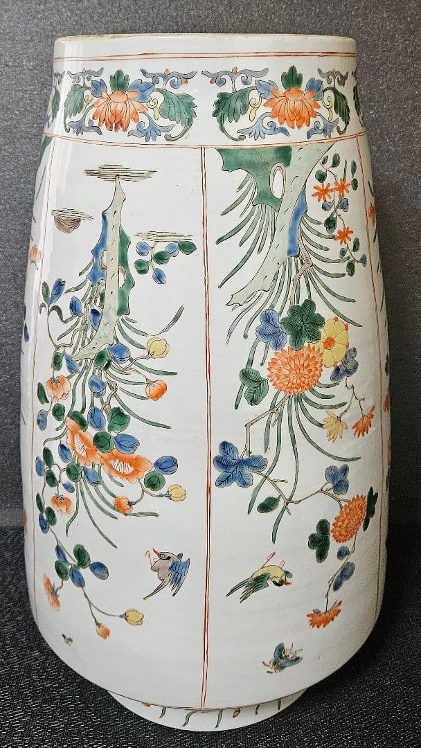 【名品古伊万里❗09】明治時代　里帰り品　錦手　花に鳥に蝶図　高39.7cm大壺