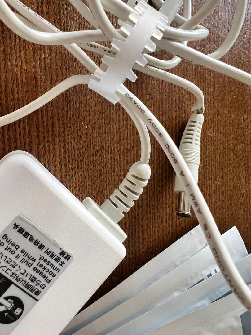 モイスティーヌ　美顔器　四枚パック付き　※別売り不可