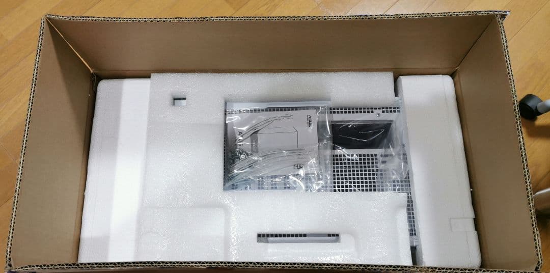 美品 ASUS A31 PCケース ミドルタワーケース