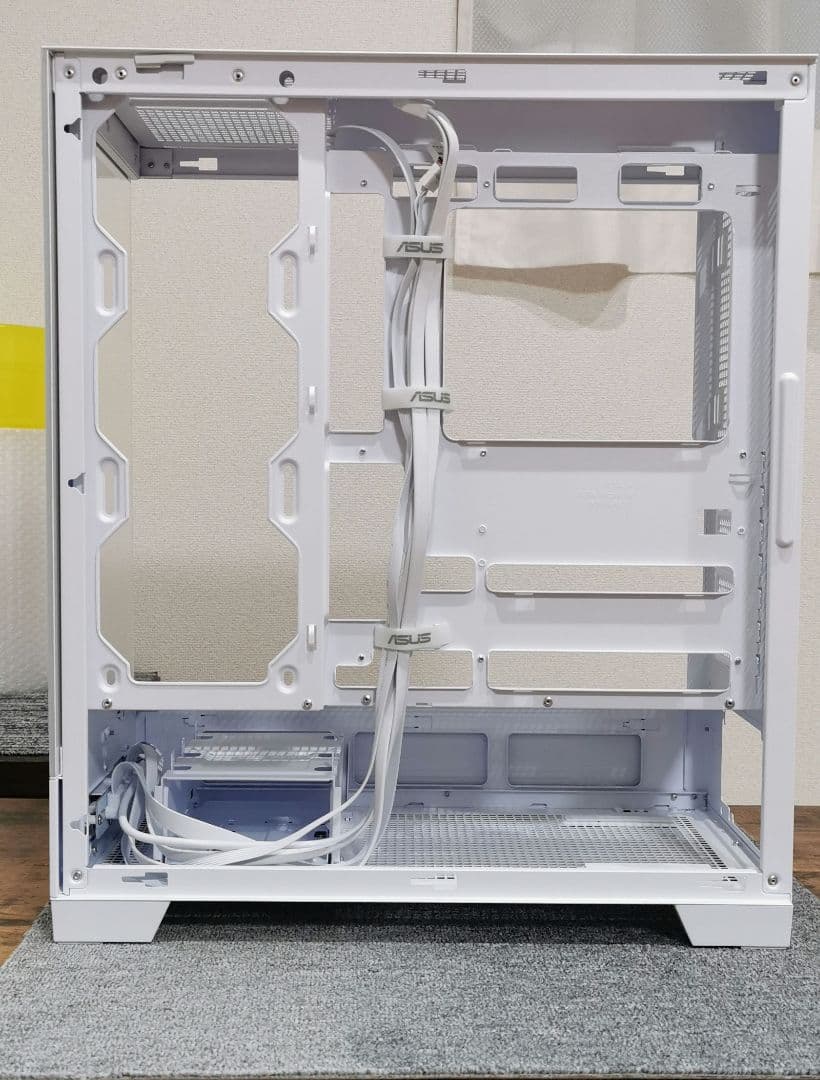 美品 ASUS A31 PCケース ミドルタワーケース