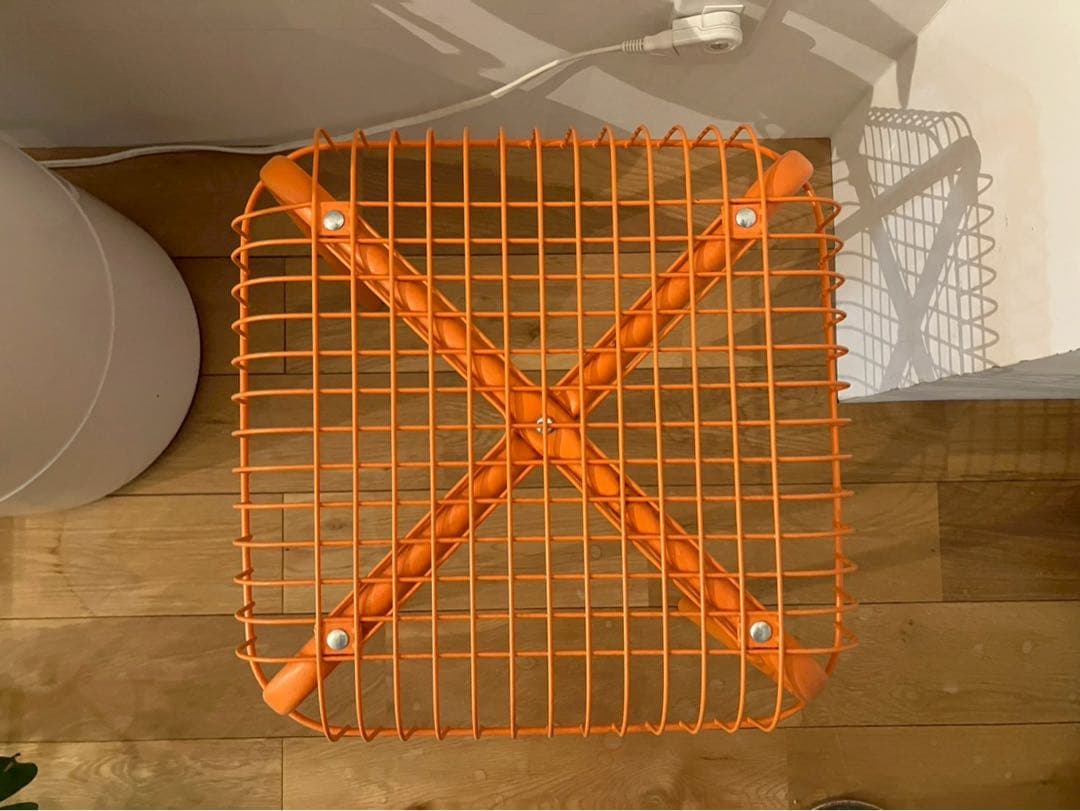 IKEA VÄSTERÖN オレンジ スツール