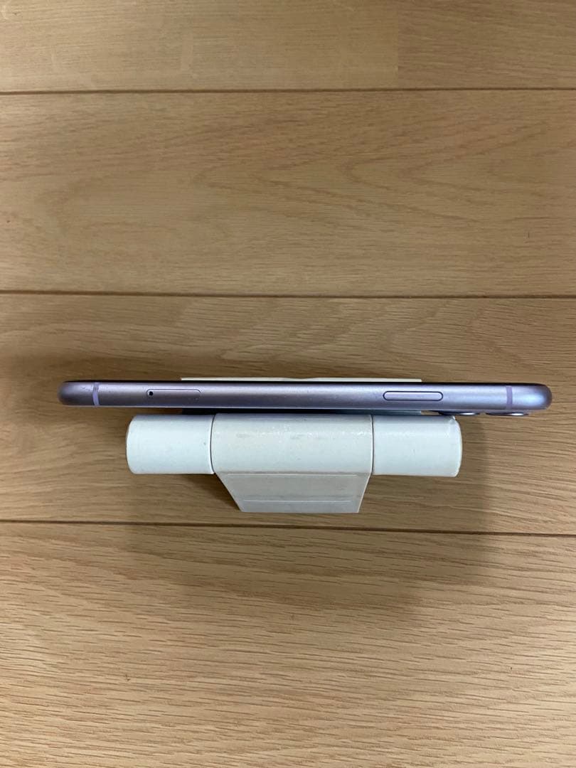 iPhone11 128GB パープル　simフリー　前面上部にモヤあり