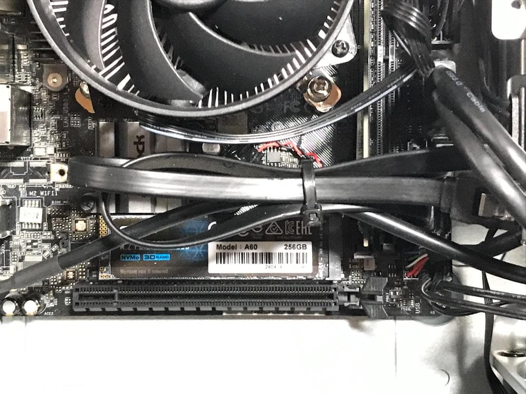 Mouse Pro デスクトップ i3 8GB 256GB Windows11