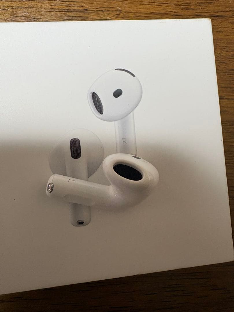 Airpods 4 ノイズキャンセリング
