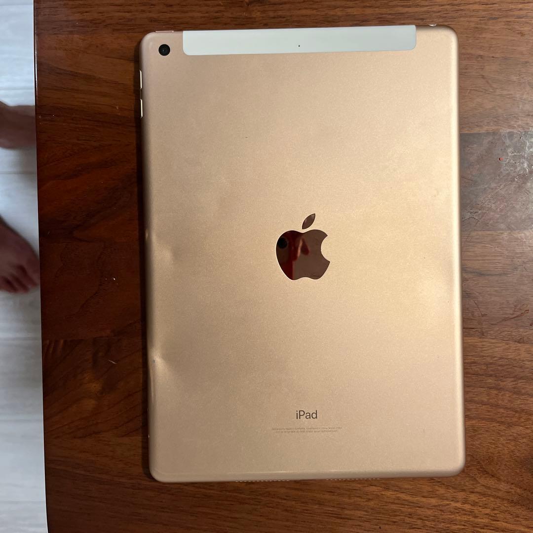 Apple ipad 第6世代 Wifi + cellular 32GB