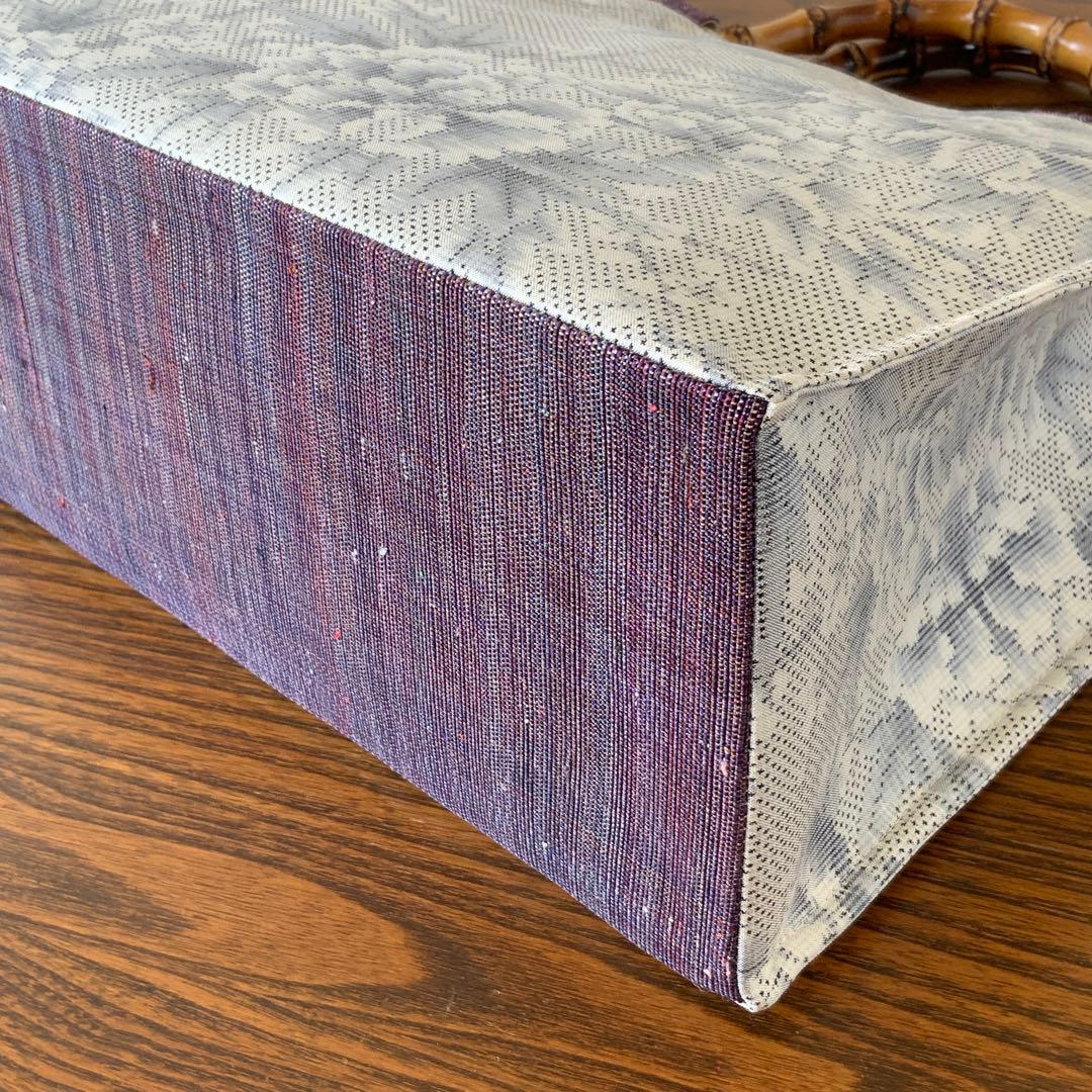 白大島紬 梅に満開の牡丹 リメイク バンブーハンドルバッグ ショッパー風