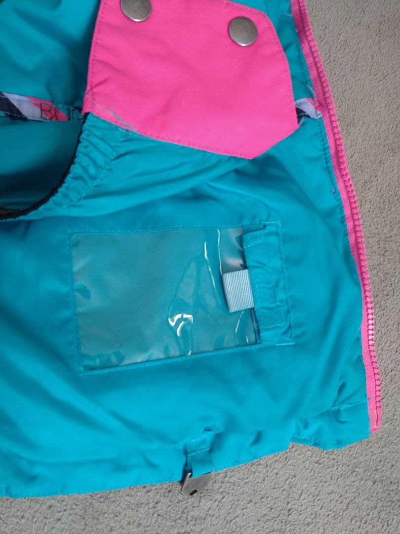 BURTON　 QUICKSILVER 子ども用スノーボード上下ウェアセット