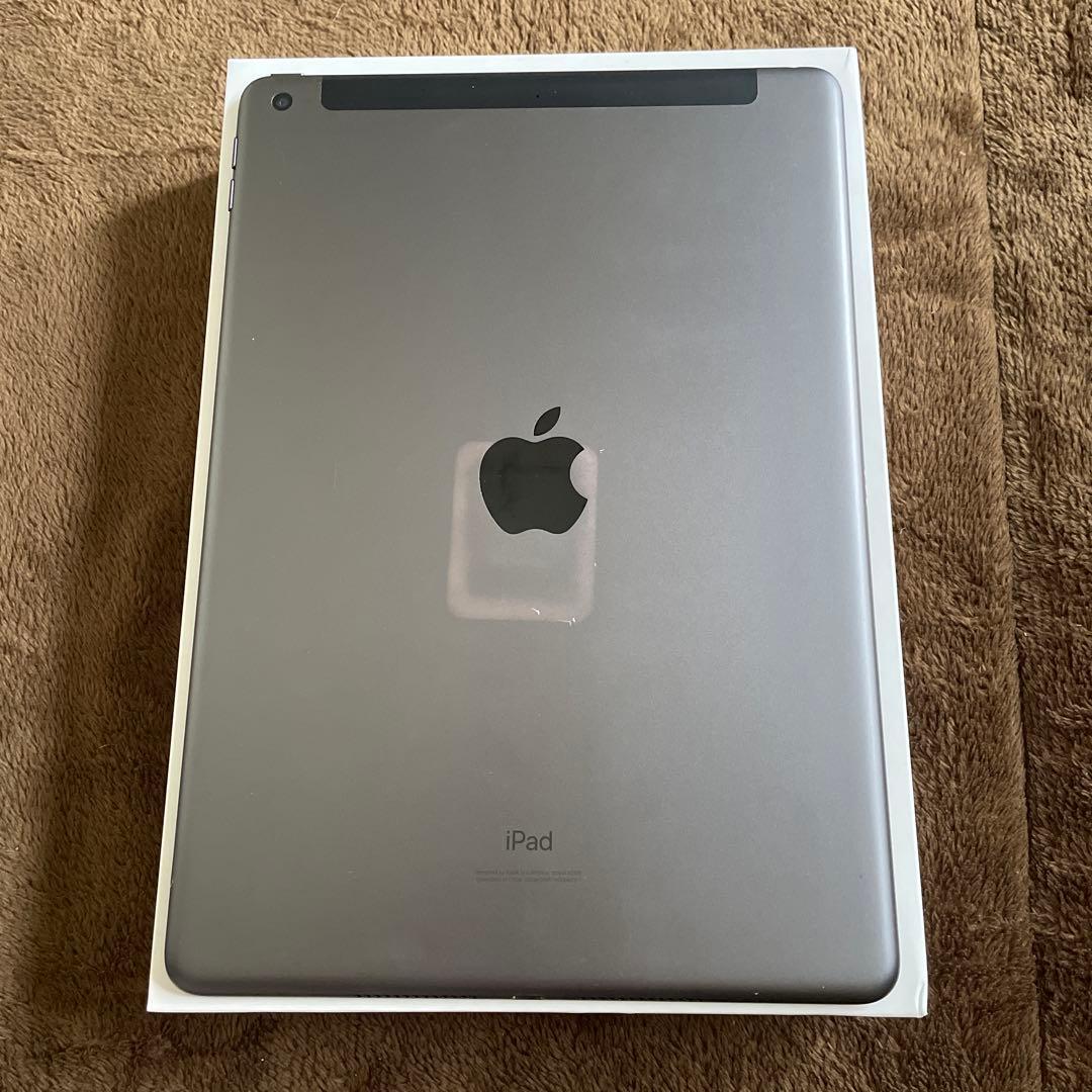 Apple iPad 第7世代 32GB Wi-Fi + Cellularモデル