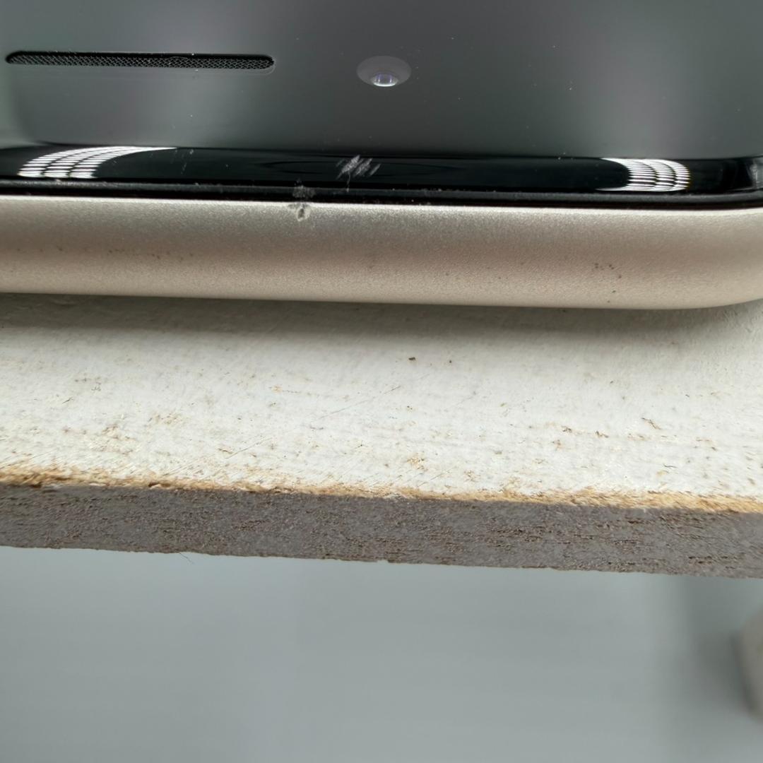 iPhone SE第3世代 64GB スターライト 355