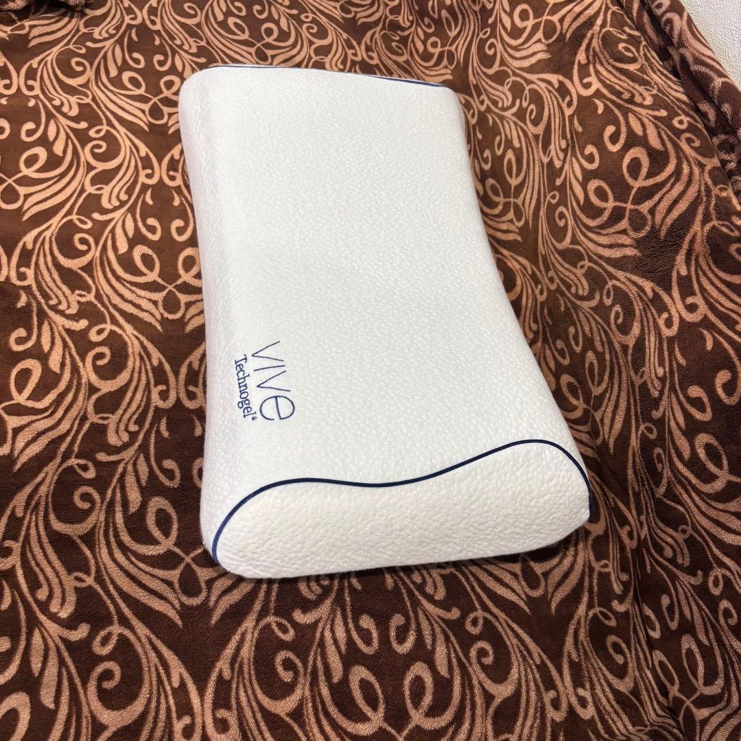 最上級 テクノジェルピロー VIVE Anatomic Curve Pillow