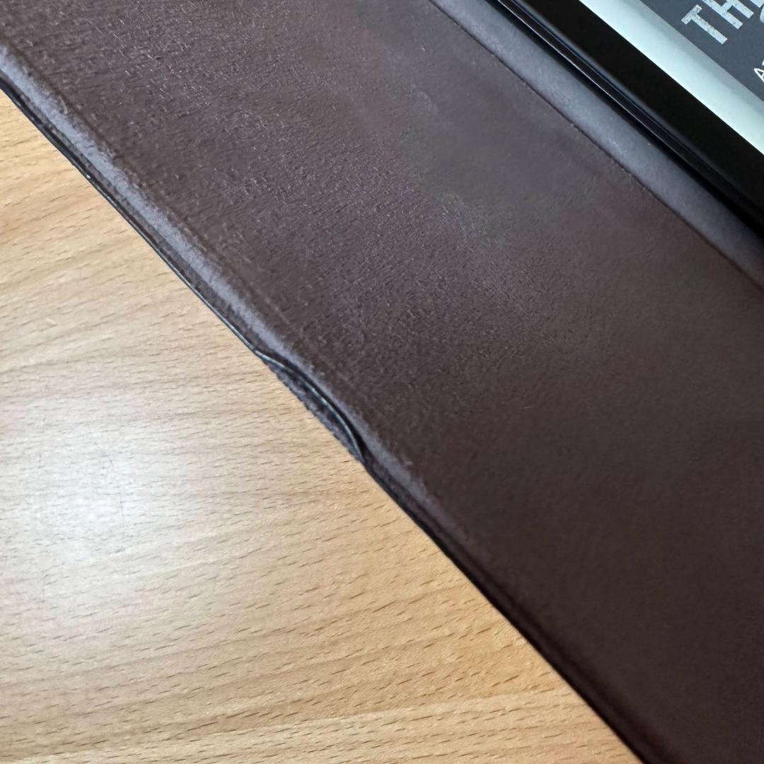 Kindle Paperwhite 第11世代 8GB＋純正カバー 箱付・美品