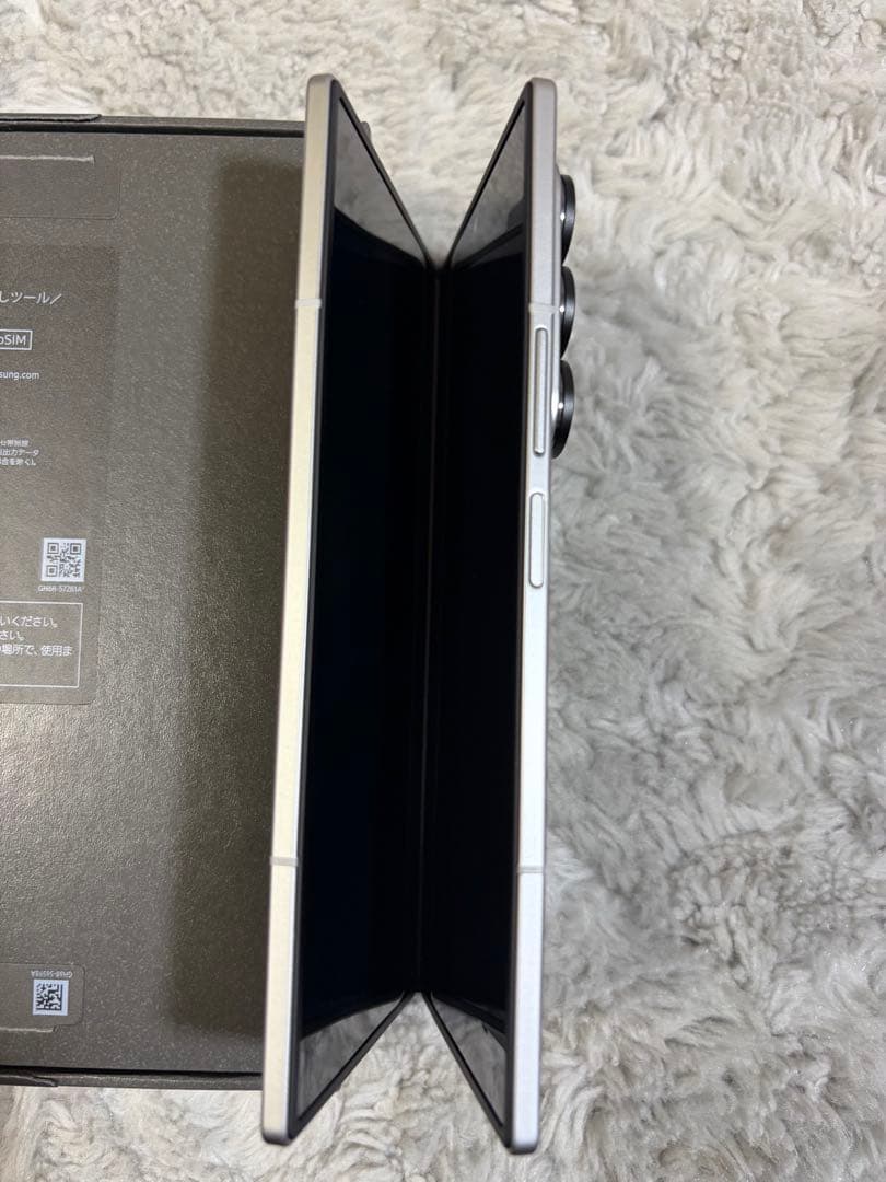 【国内版】Galaxy Z Fold 7 シルバーシャドウ 256GB本体