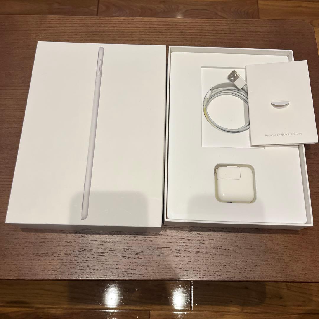 Apple iPad（第5世代） 32GB シルバー