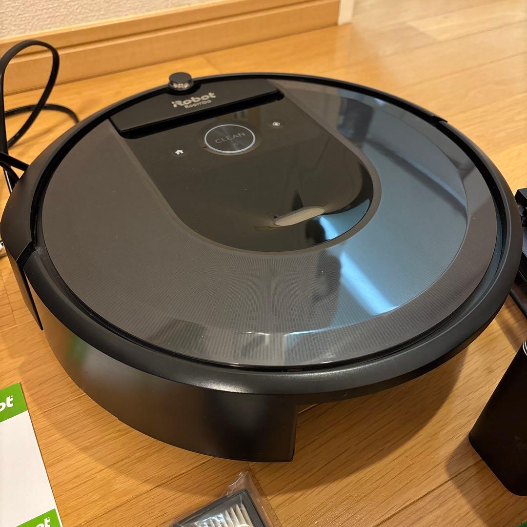 iRobot Roomba i7 ルンバ　本体セット