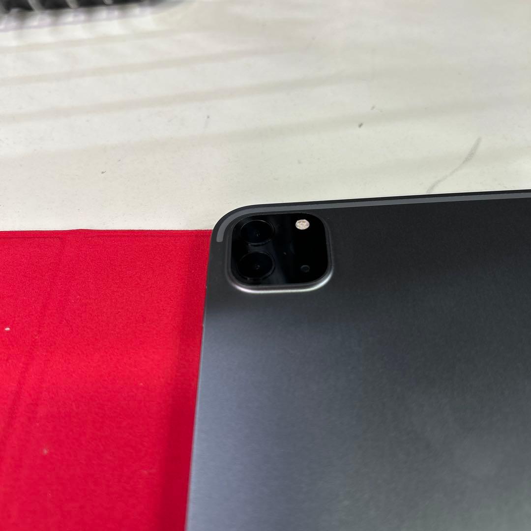 5059 【新品同様北米使用】iPad Pro 第4世代 Wi-Fi 128GB