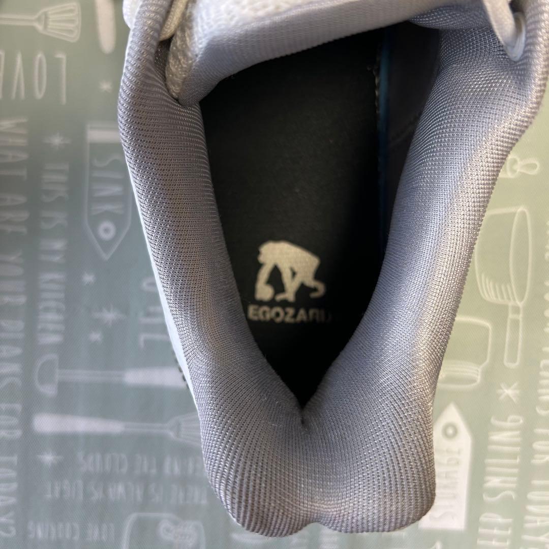 【極美品】　EGOZARU エゴザル　バスケットシューズ　WH 28.5㎝