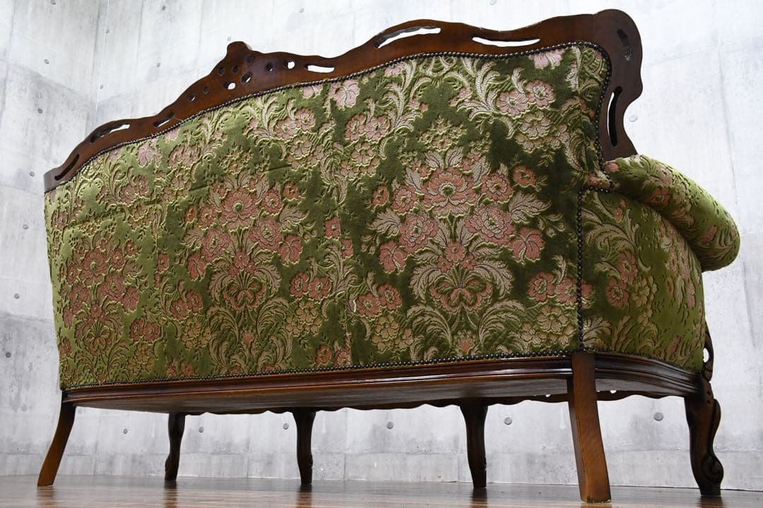 FAC5 イタリア製 ロココ様式 猫脚 レリーフ 3人掛けソファ トリプルソファ