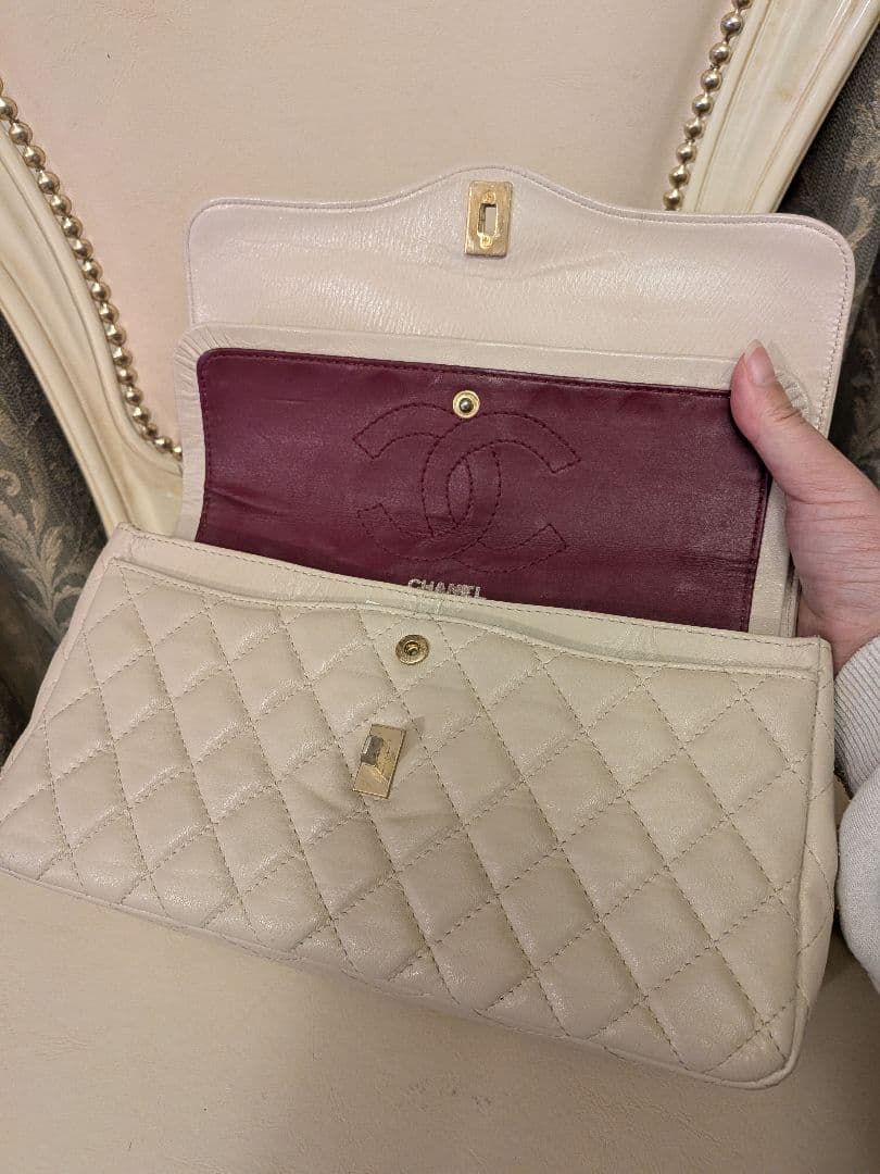 CHANEL ダブルフラップアイボリー バッグ