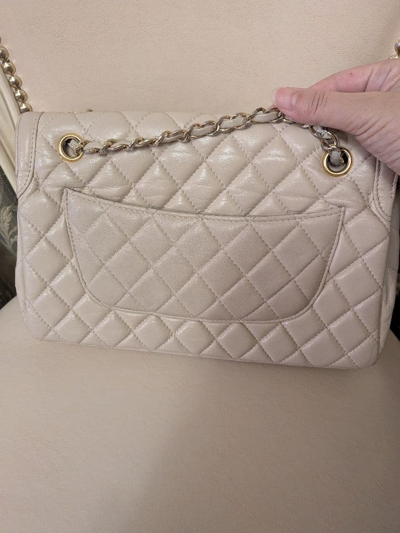 CHANEL ダブルフラップアイボリー バッグ