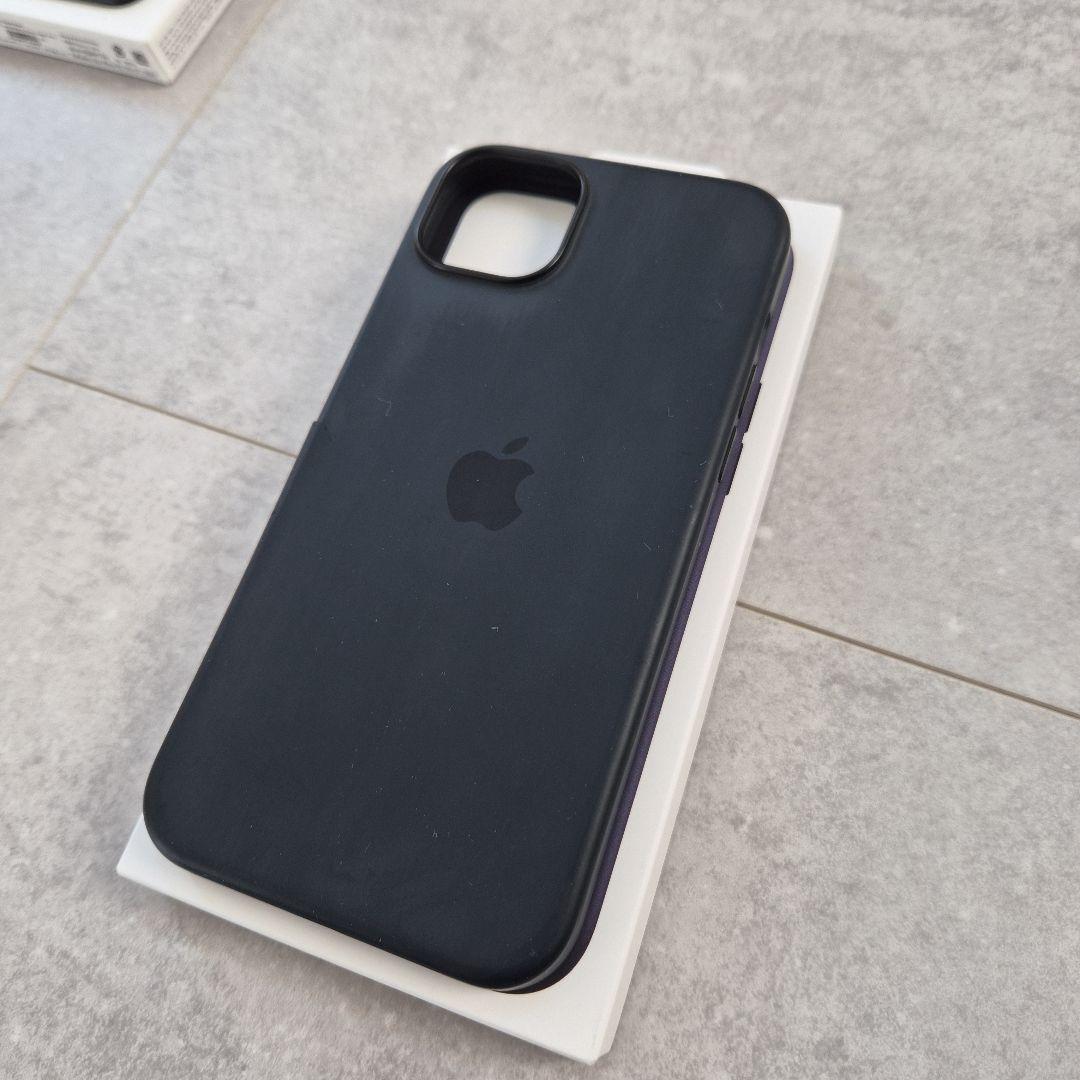 iPhone15 plus ブラックSIMフリー+純正アクセサリー付