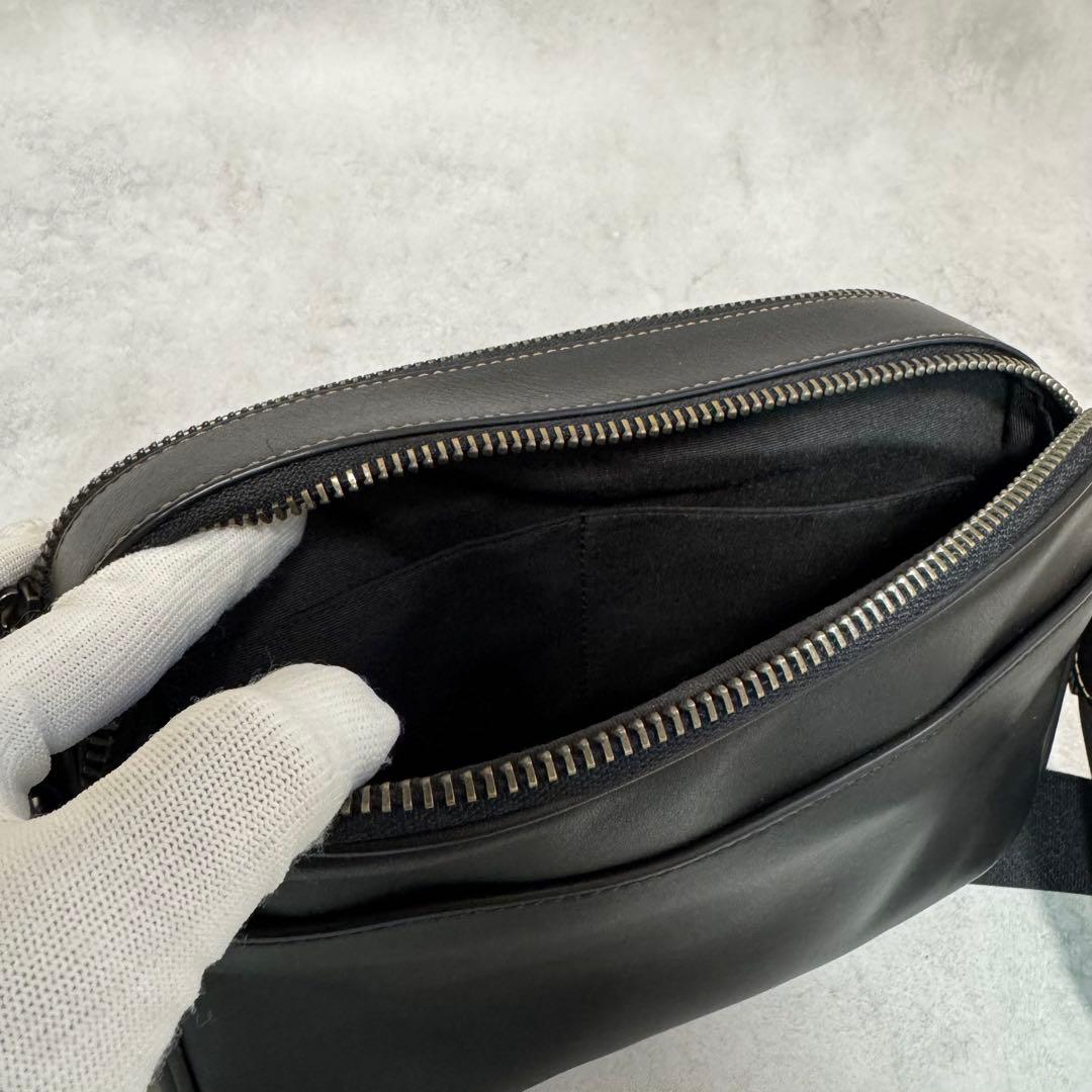 美品 コーチ ショルダーバッグ C4148 クロスボディ ボディバッグ 斜め掛け