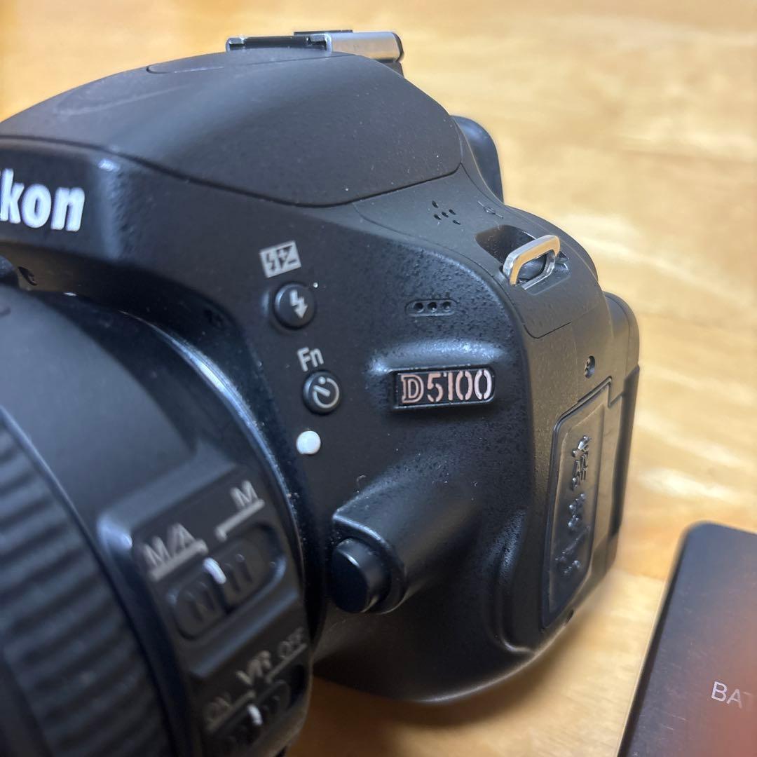 Nikon D5100 ＋AF-S 18-200mm おまけ多数