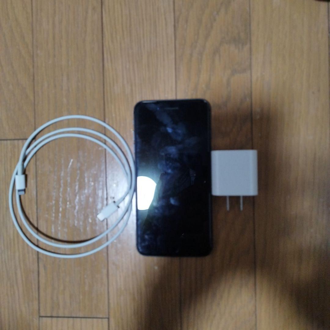 Apple iPhone 8 plus ブラック 充電器付き