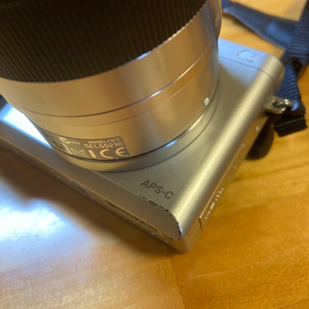 Sony α6000コンパクトデジタルカメラ バッテリー2個 充電器、バッグ付き