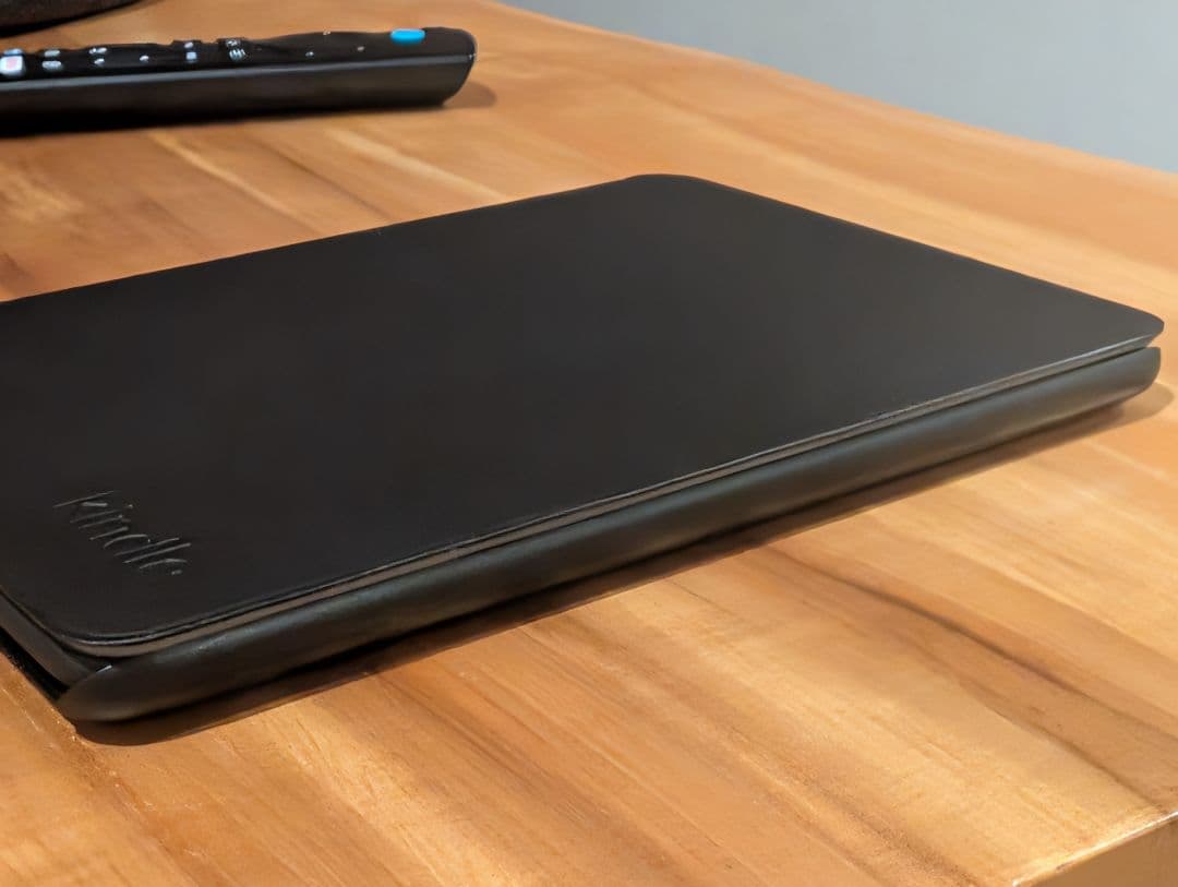 Kindle Paperwhite 第12世代 レザーカバー　電子書籍リーダー