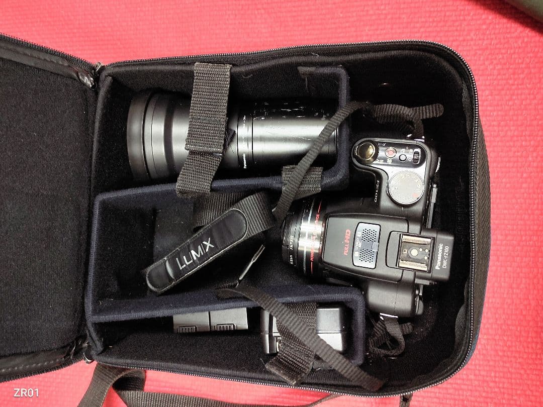 Panasonic Lumix FZ100 デジタルカメラ