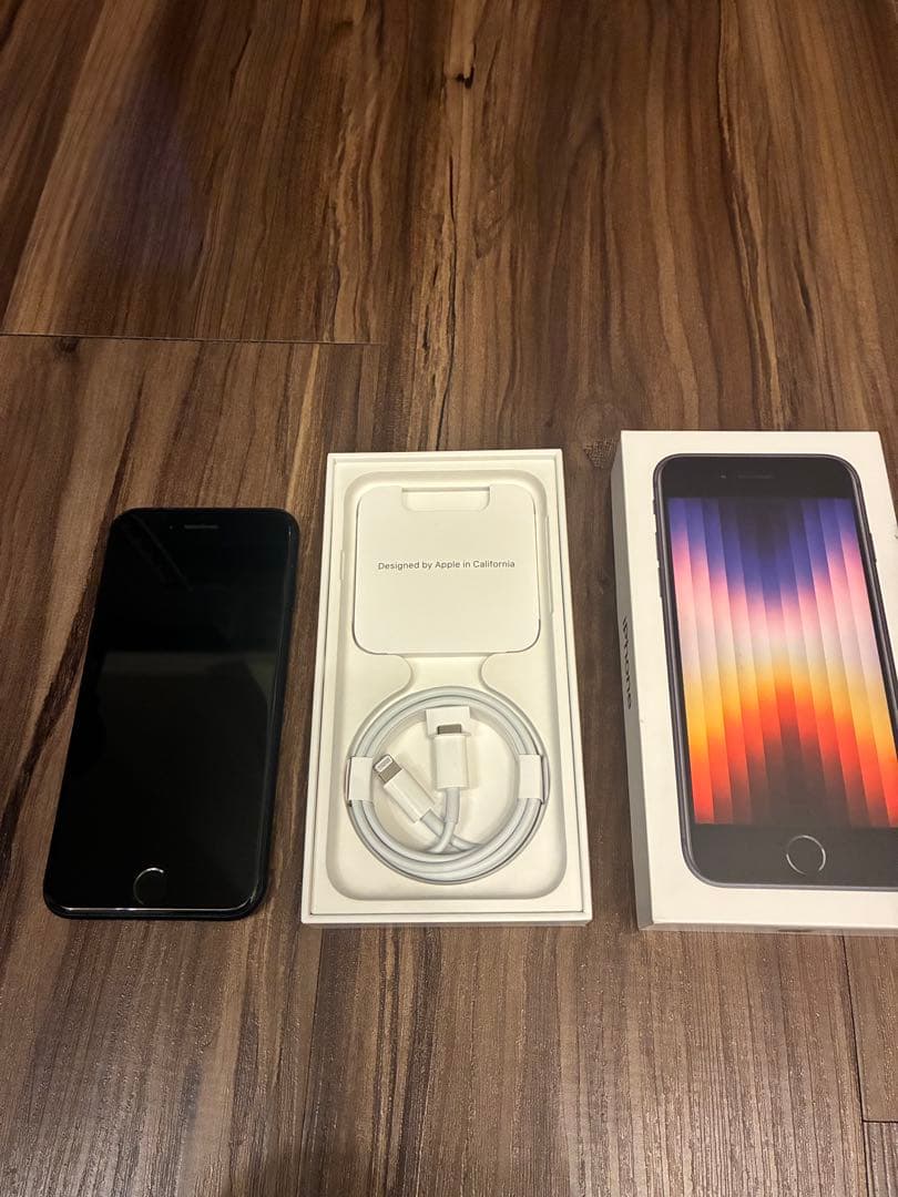 iPhone SE (第3世代) ブラック 256GB