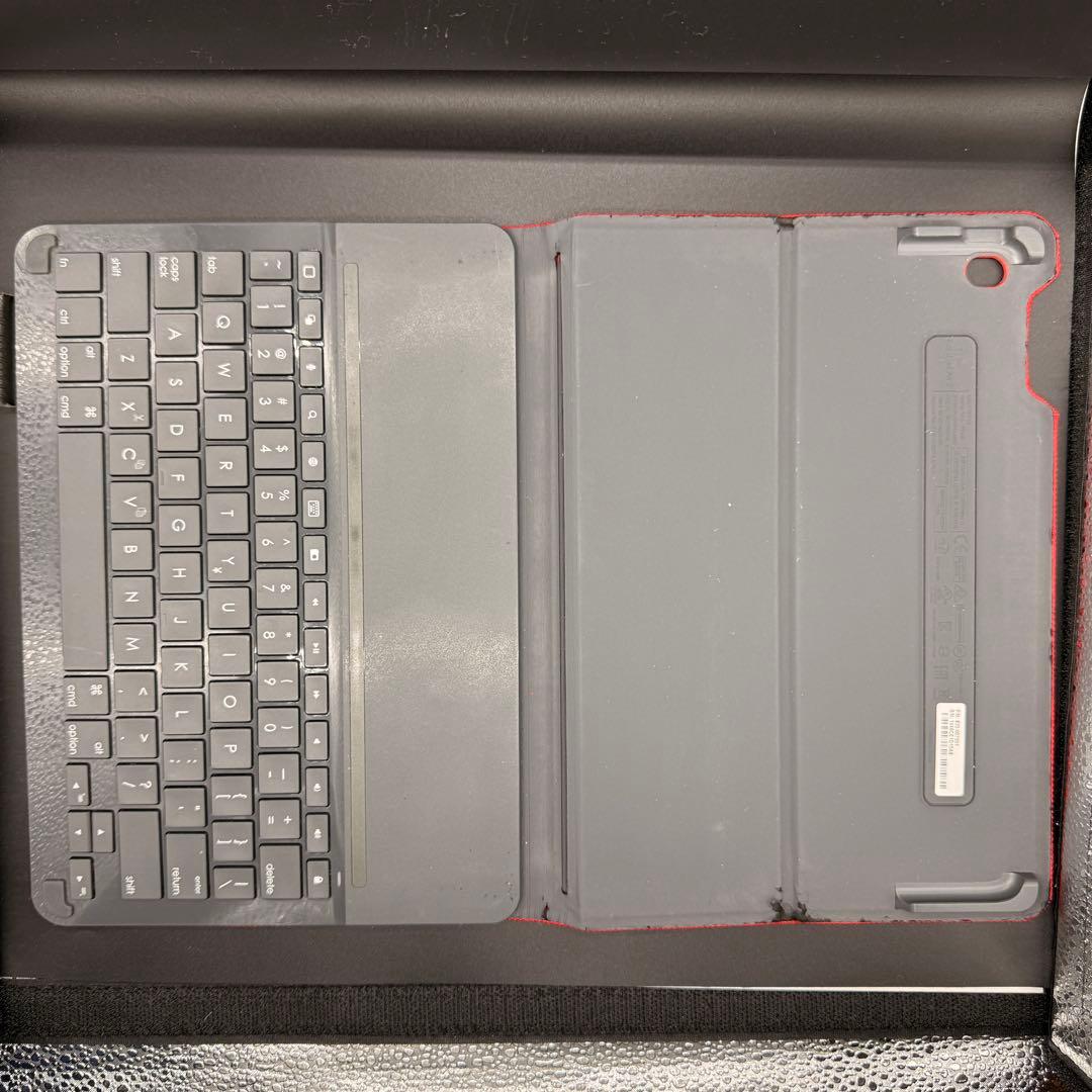 iPad Air 2 Wi-Fi 64GB シルバー & キーボード付きカバー