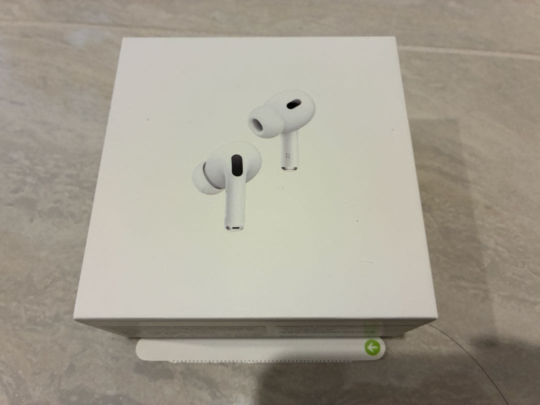 【正規品】AirPods Pro 第2世代　両イヤホン・ケース完備　訳
