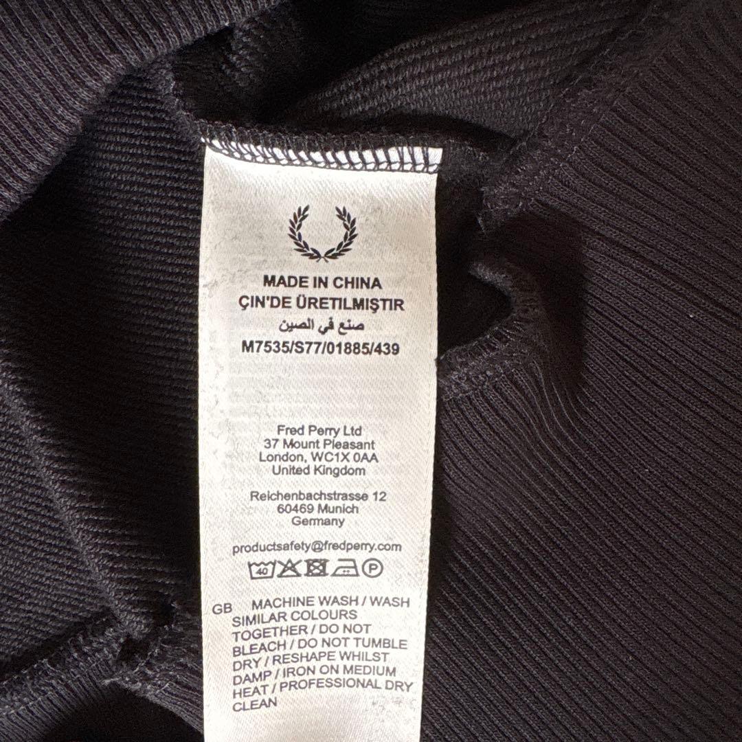 FRED PERRY クルーネックスウェット S ブラック