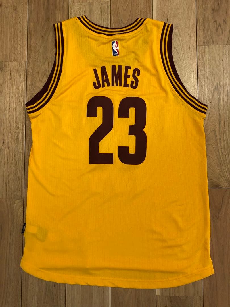 【キューピー】【未使用タグ付】レブロン　CAVS ユニフォーム　黄色