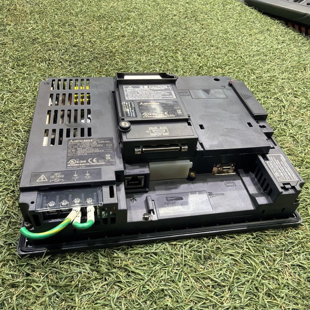 MITSUBISHI パネル　GT1665M-VTBA/ GT15-QBUS