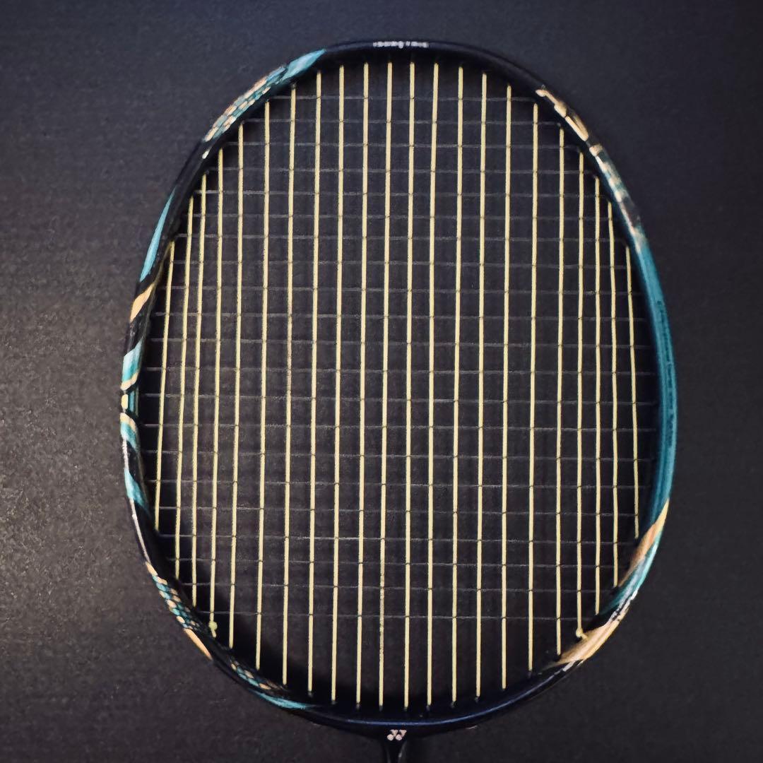 ヨネックス アストロクス88S PRO バドミントンラケット