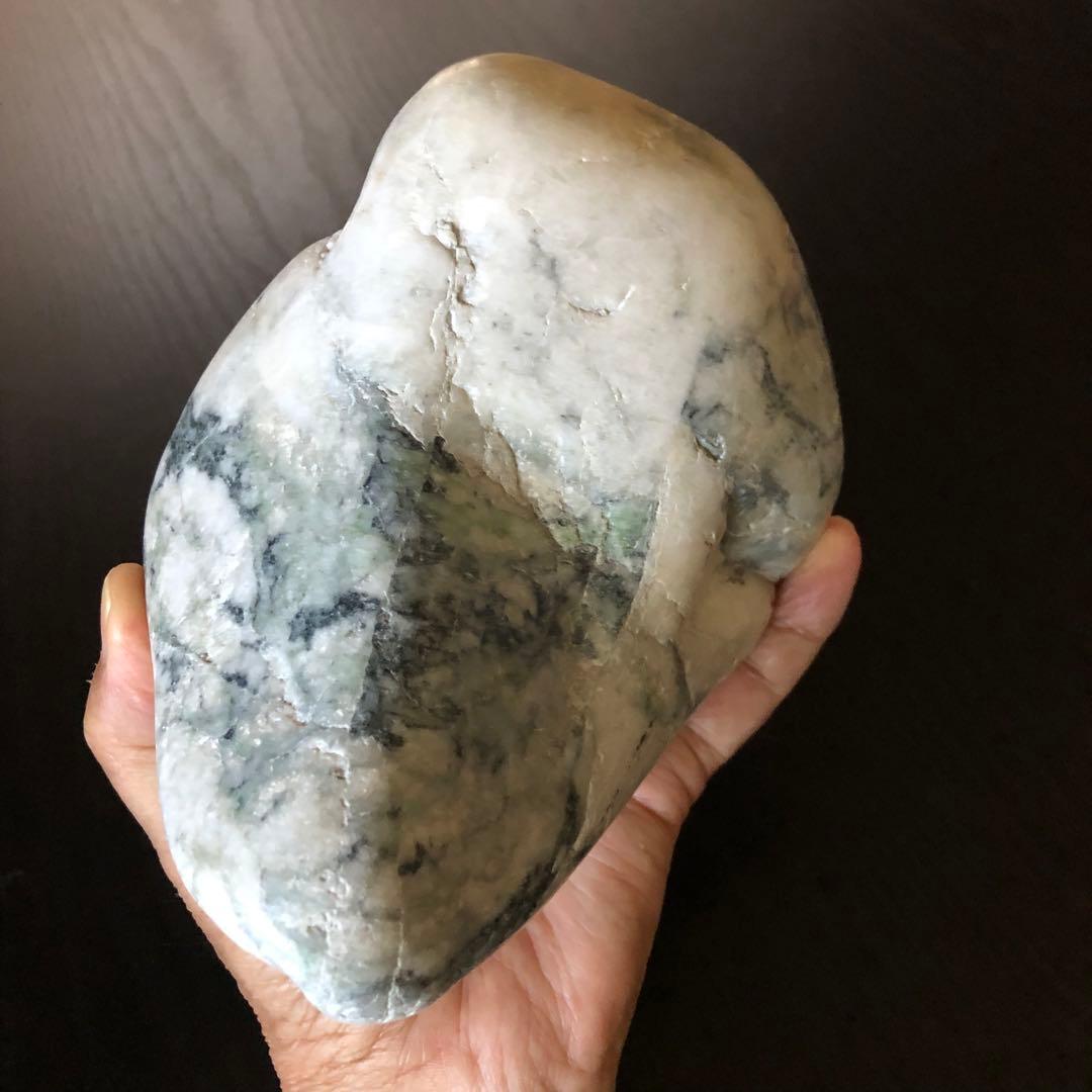 翡翠原石　糸魚川　姫川産