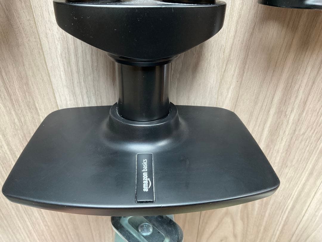 Amazonベーシック デュアルモニターアーム