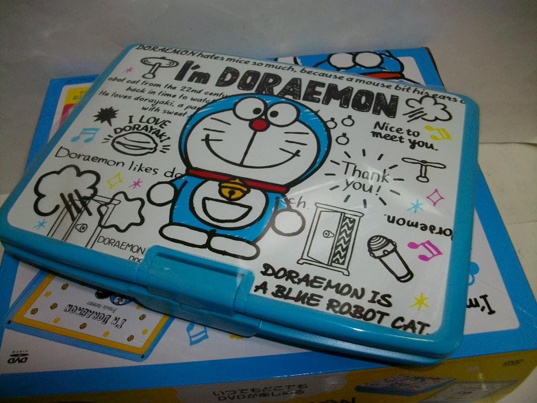 ドラえもん 9inchDVDプレーヤー PDVD-V09DORA 新品同様