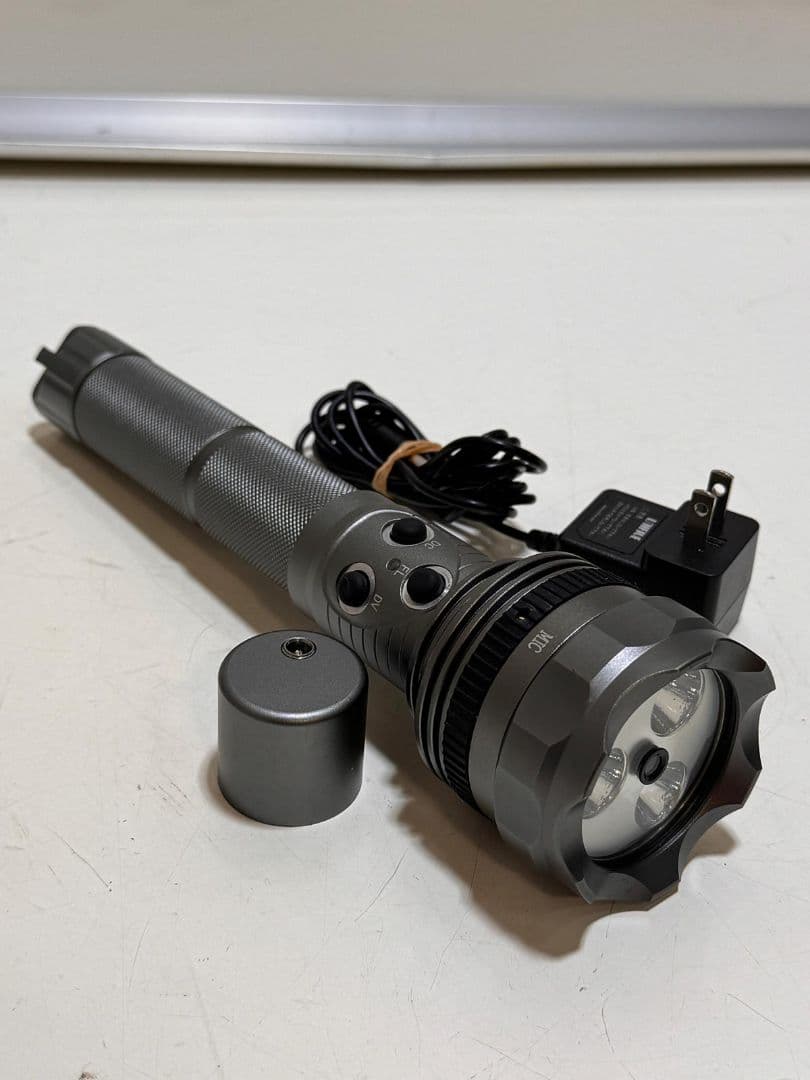 LED FLD-200 LED懐中電灯 グレー